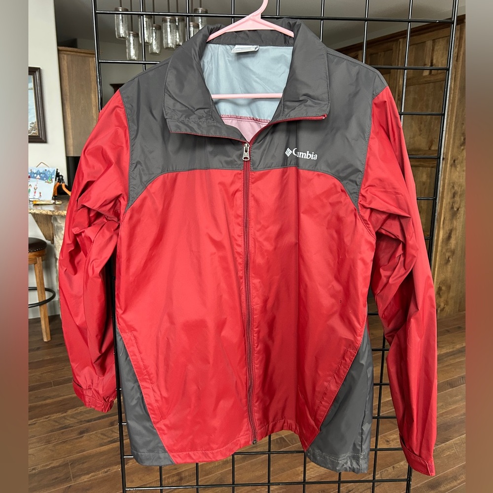 Columbia Red and Charcoal Gray Wind/Rain Jacket. Men’s Medium.